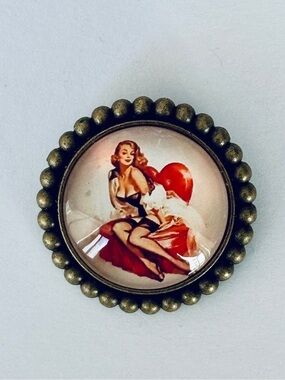 Retro Pin-Up Lady Dome Brooch, NWT
